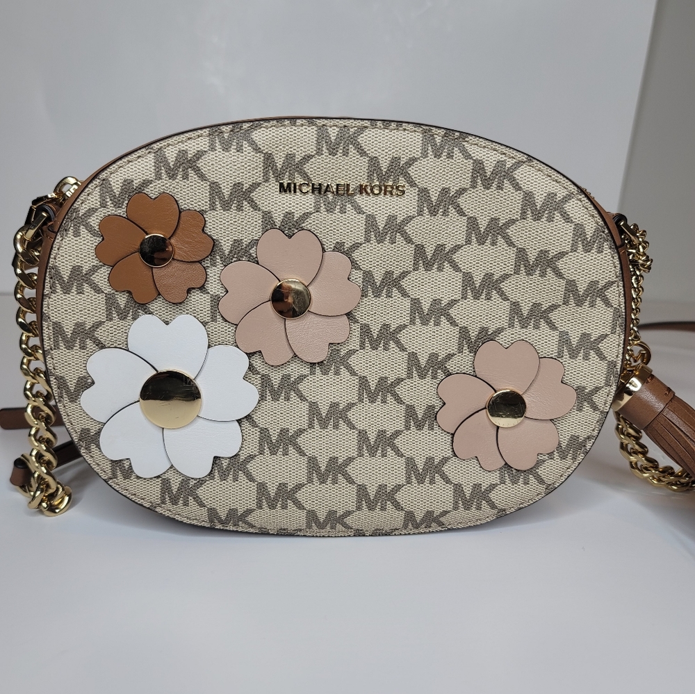 Michael Kors cross body.